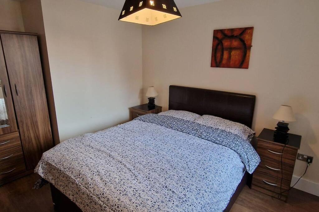 2 Bedroom Apartment Central Birmingham City Centre Екстер'єр фото
