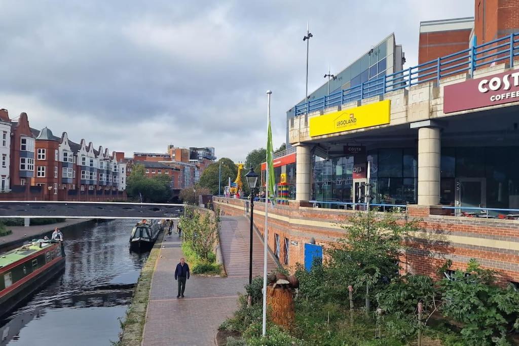 2 Bedroom Apartment Central Birmingham City Centre Екстер'єр фото