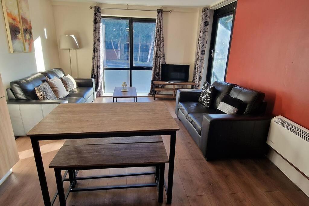 2 Bedroom Apartment Central Birmingham City Centre Екстер'єр фото